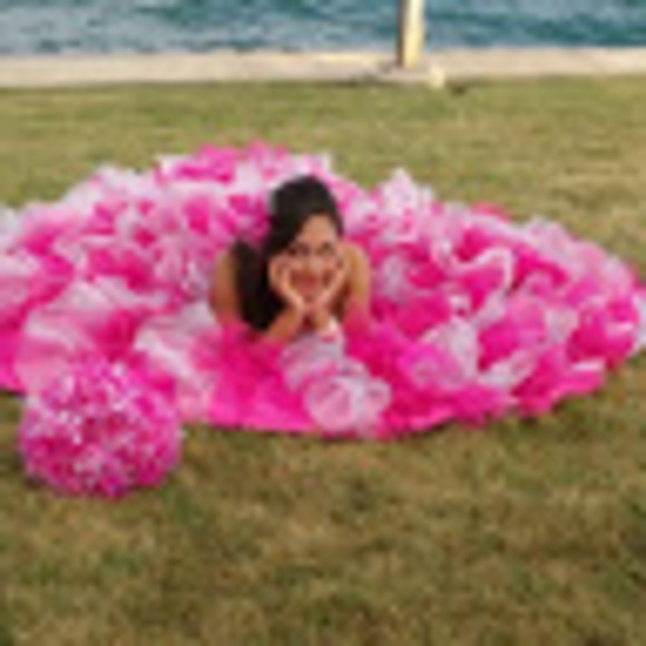 Meet your Posher, Eli salgado - Picture 1 of 1